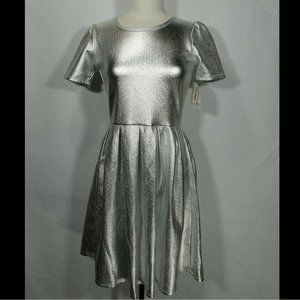 LuLaRoe Size M AMELIA Elegant Metallic Foil Silver Dress